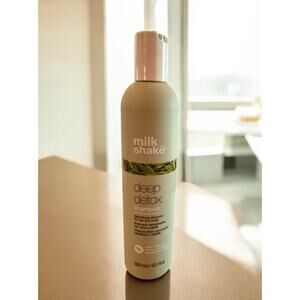 MILK SHAKE Deep Detox Shampoo 300 mL / 10.1 fl oz NWOB/SEALED